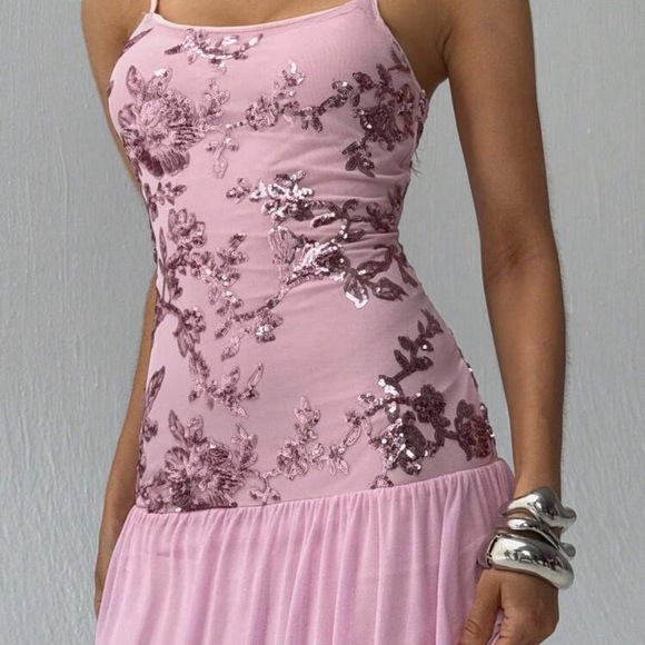 Pink Sequin Floral Maxi Dress - Picture 5 of 6